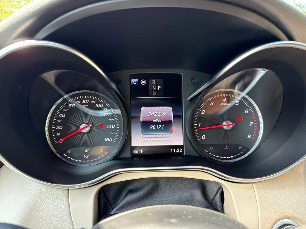 Used 2018  Mercedes-Benz C 300 image 15