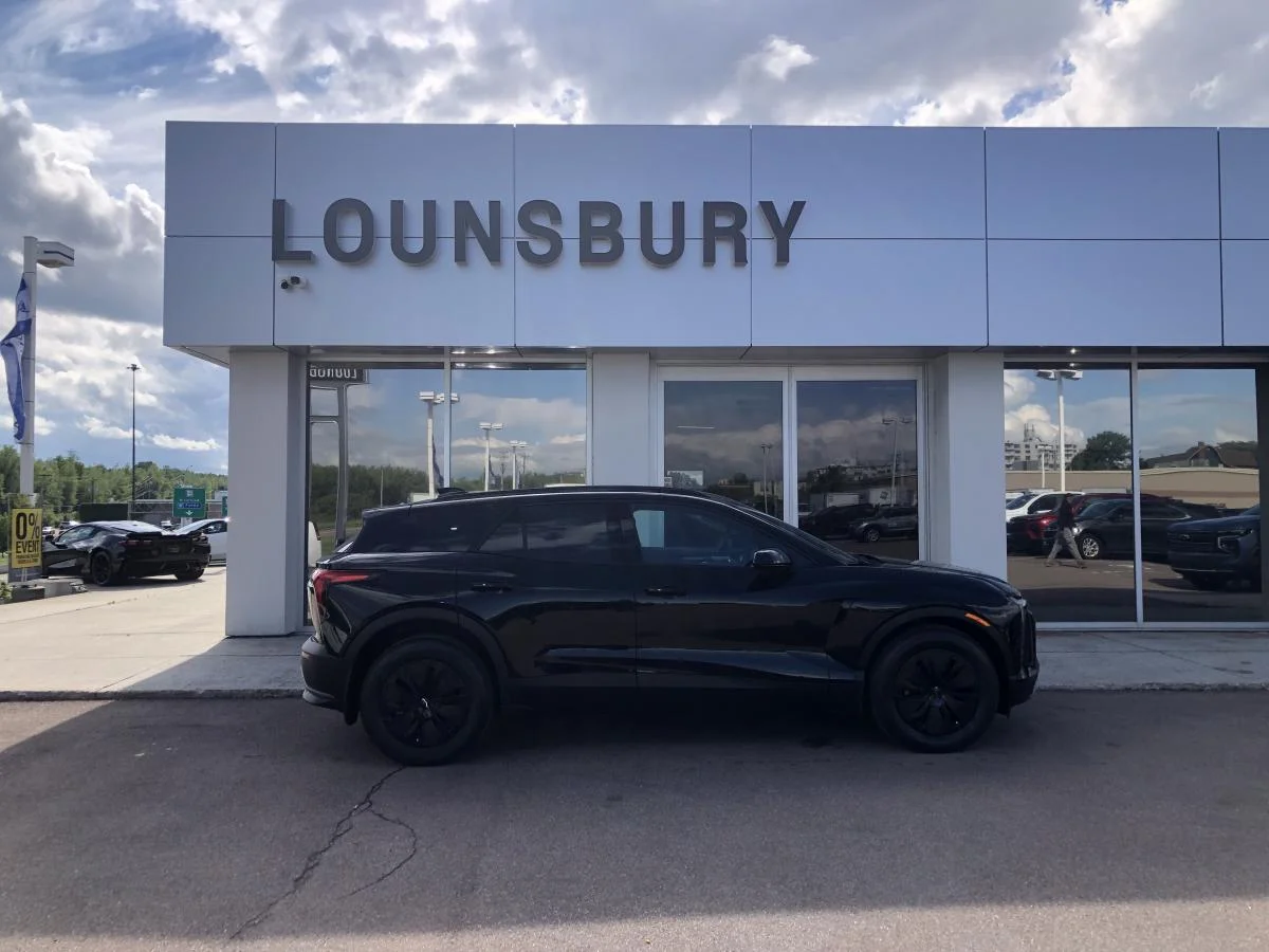 New 2026 Black Chevrolet Awd 4dr Lt image 2