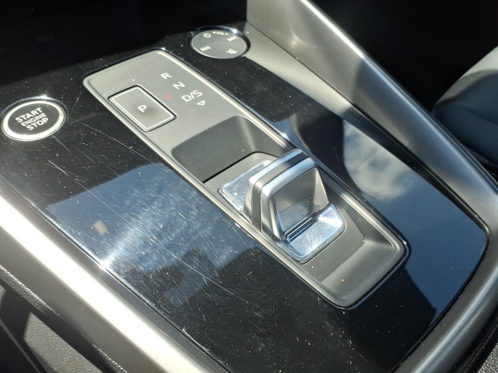 Used 2024  Audi Premium image 7