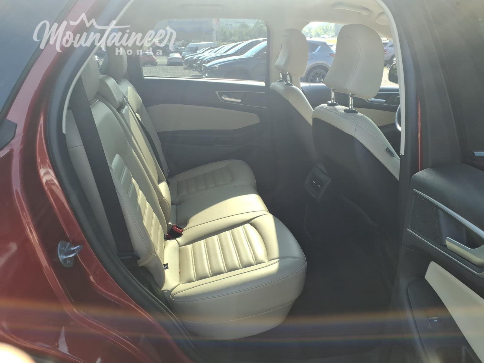 Used 2024 Rapid Red Metallic Tinted Clearcoat Ford SEL image 20