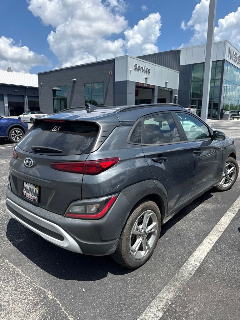 Used 2022 Gray Hyundai SEL image 3