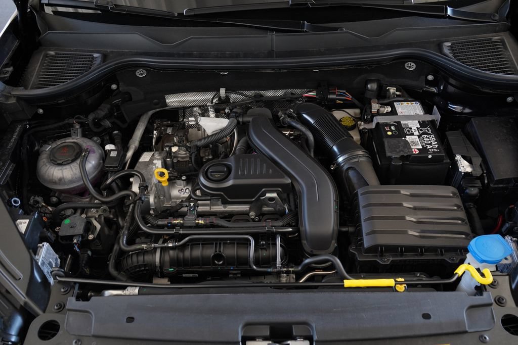 New 2026 Deep Black Pearl Volkswagen 1.5T S image 12