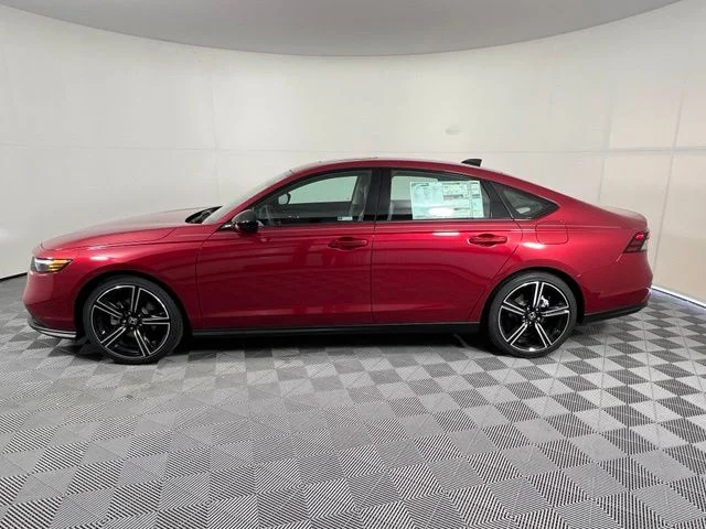 New 2026 Radiant Red Metallic Honda SE image 4