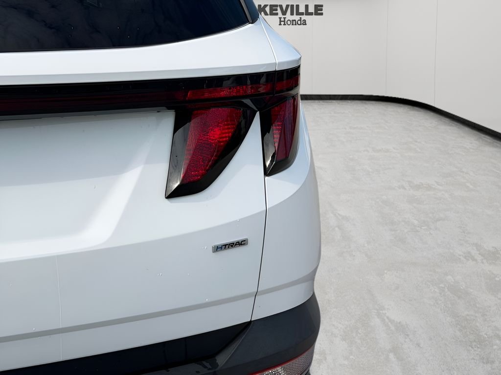 Used 2024 White Pearl Hyundai SEL image 9