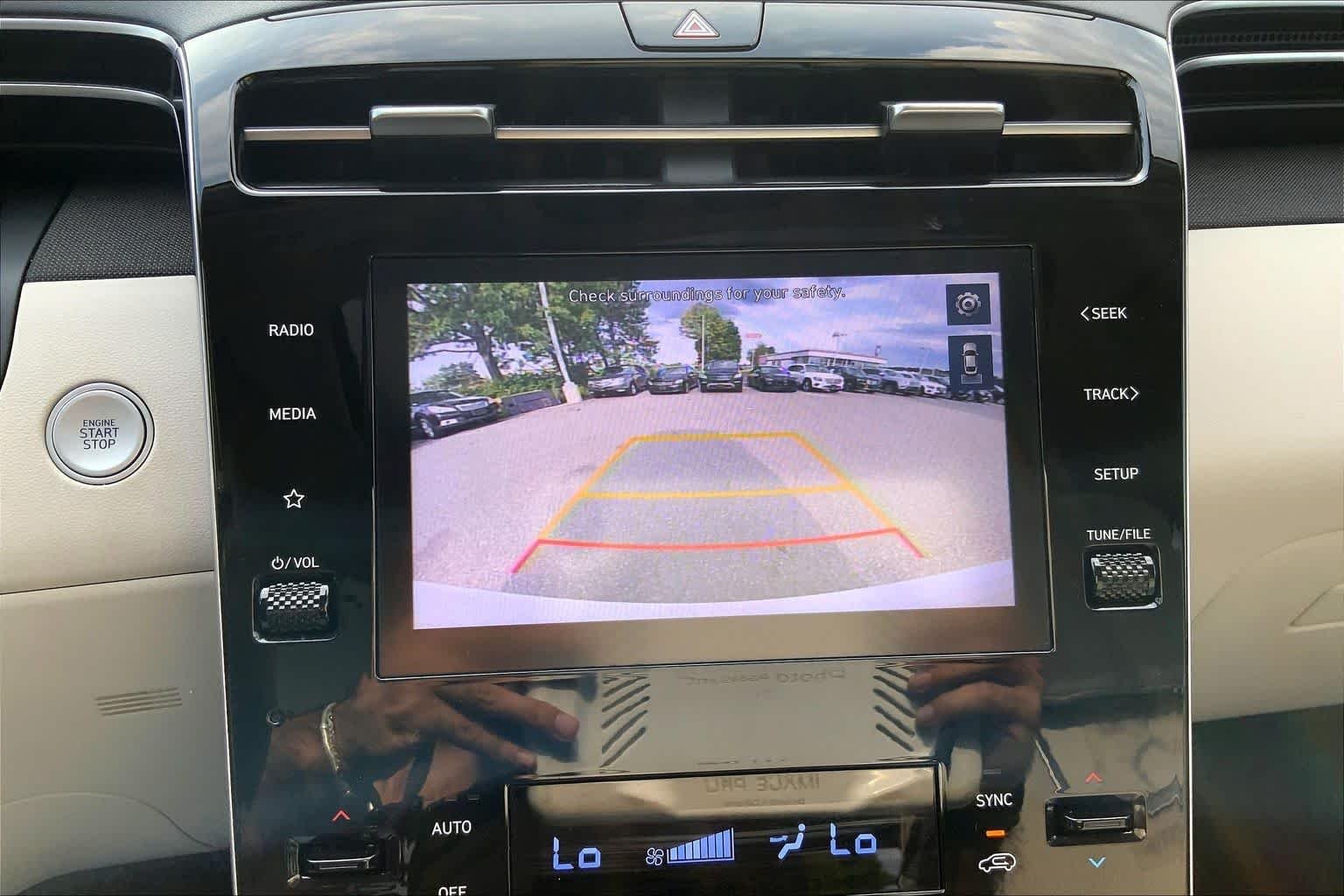 Used 2022 Quartz White Hyundai SEL image 28