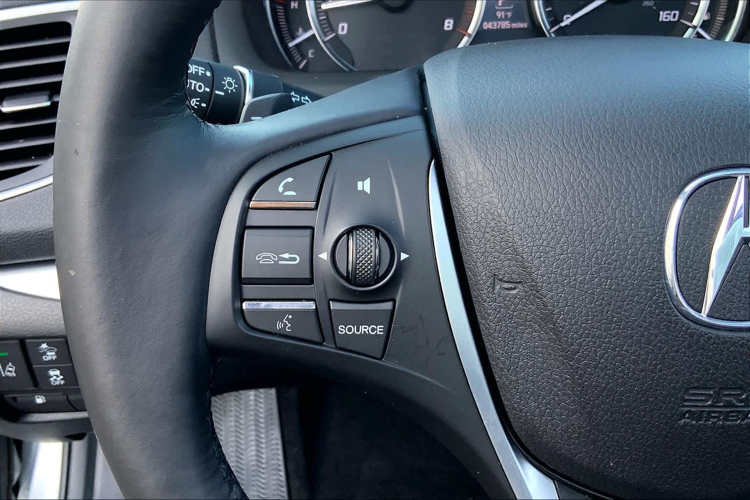 Certified Used 2019 Lunar Silver Metallic Acura  image 23