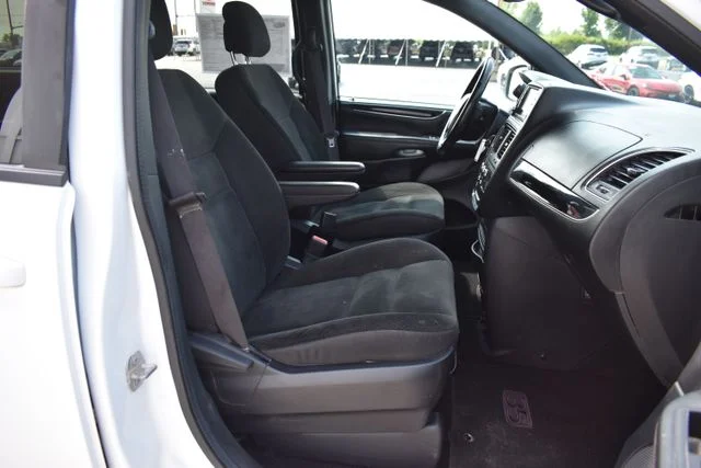 Used 2019 White Dodge SE image 20