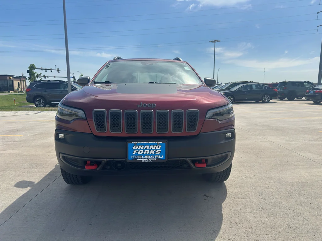 Used 2021 Velvet Red Pearlcoat Jeep Trailhawk image 3
