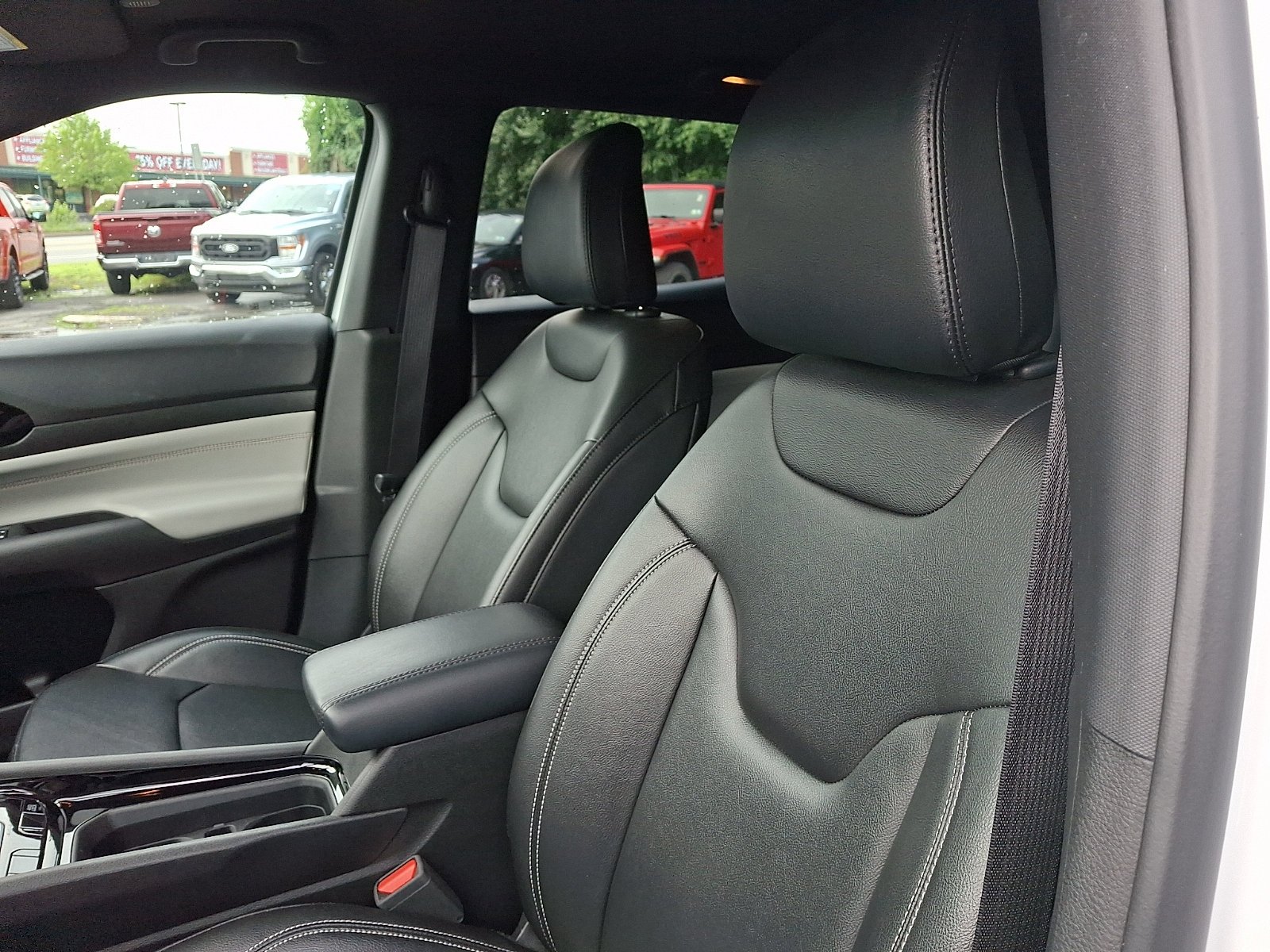 Used 2025 Bright White Clearcoat Jeep Limited image 14
