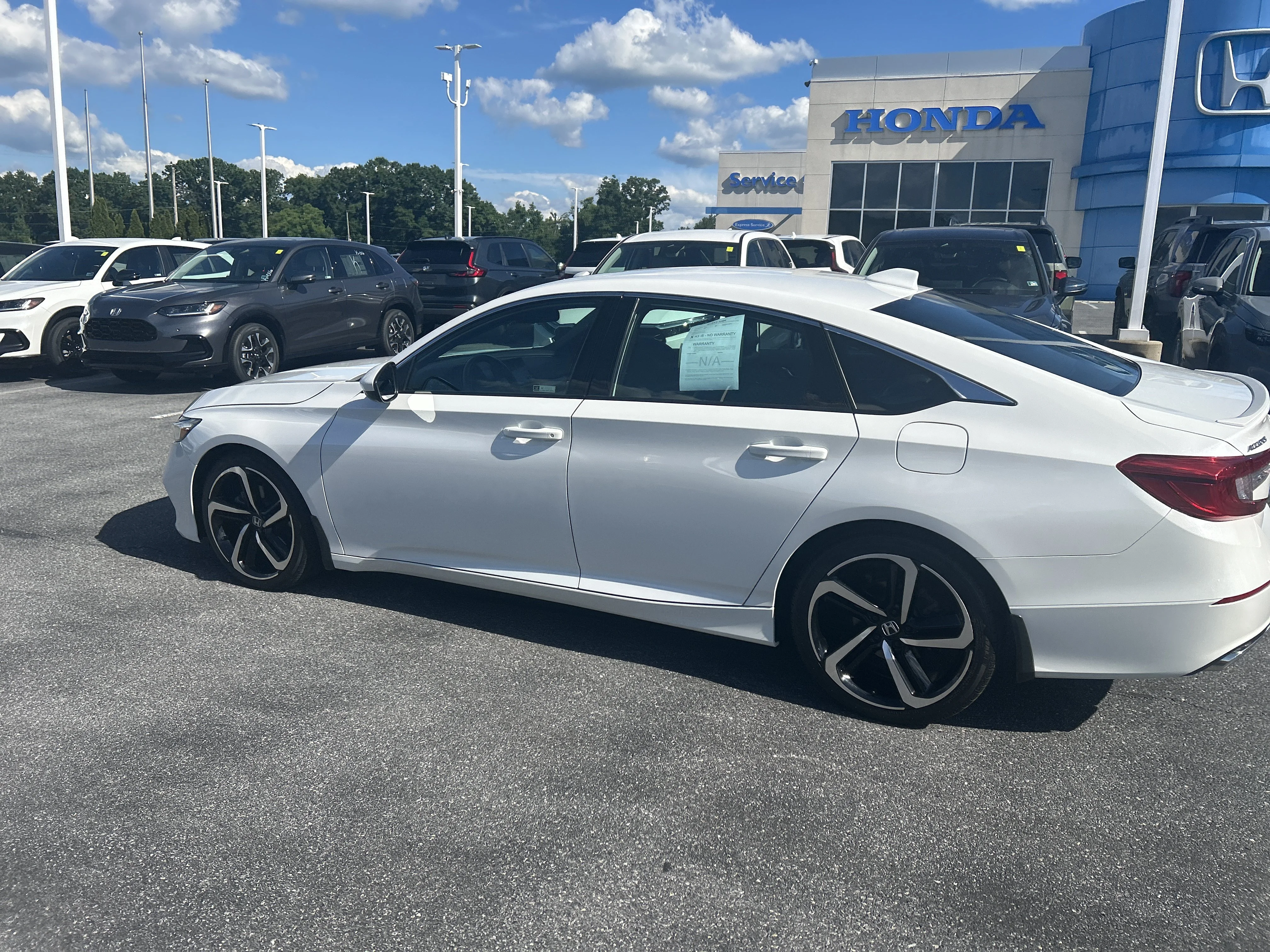 Certified Used 2020 Platinum White Pearl Honda Sport image 7