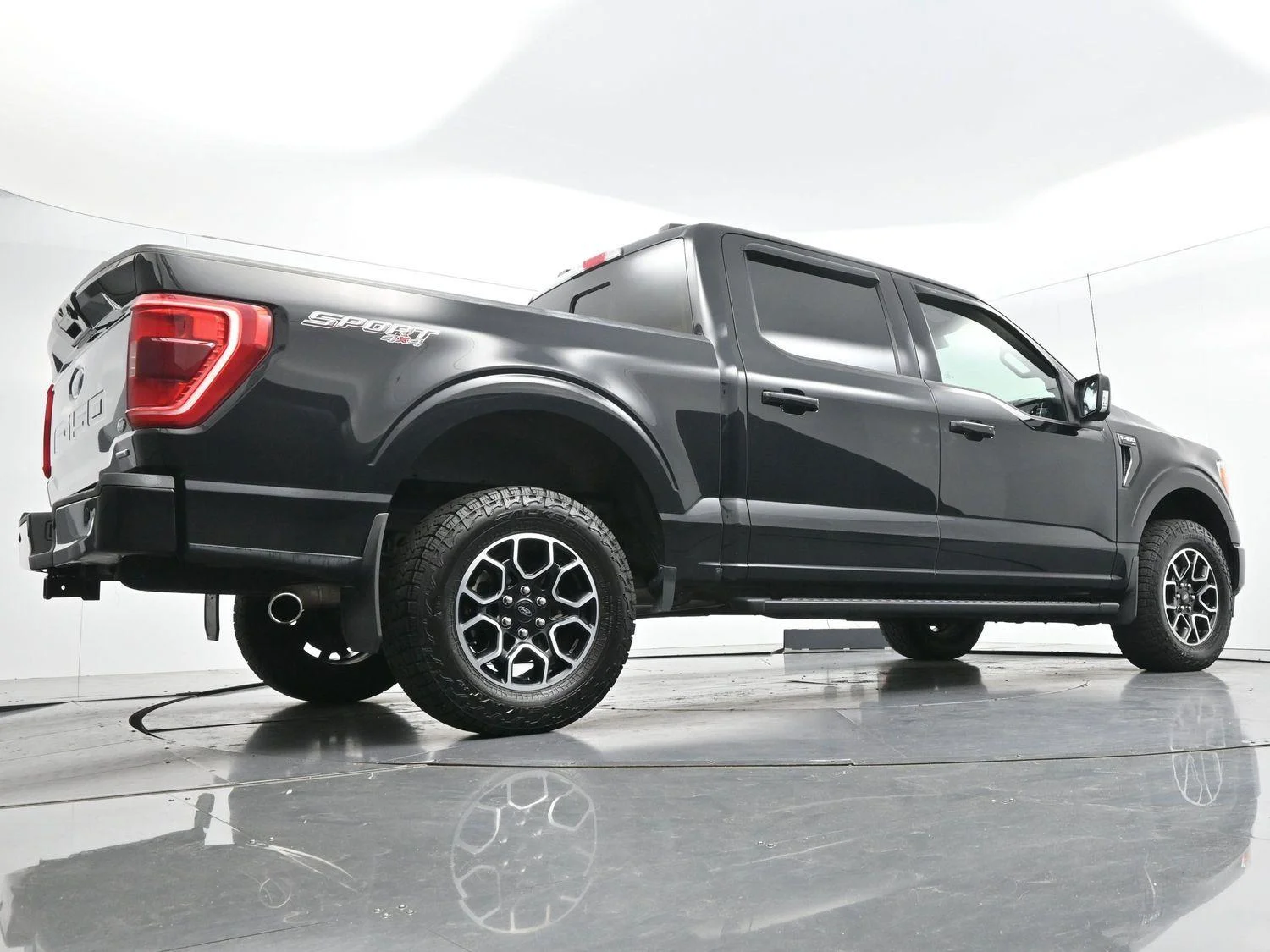 Used 2022 Agate Black Ford XLT image 56