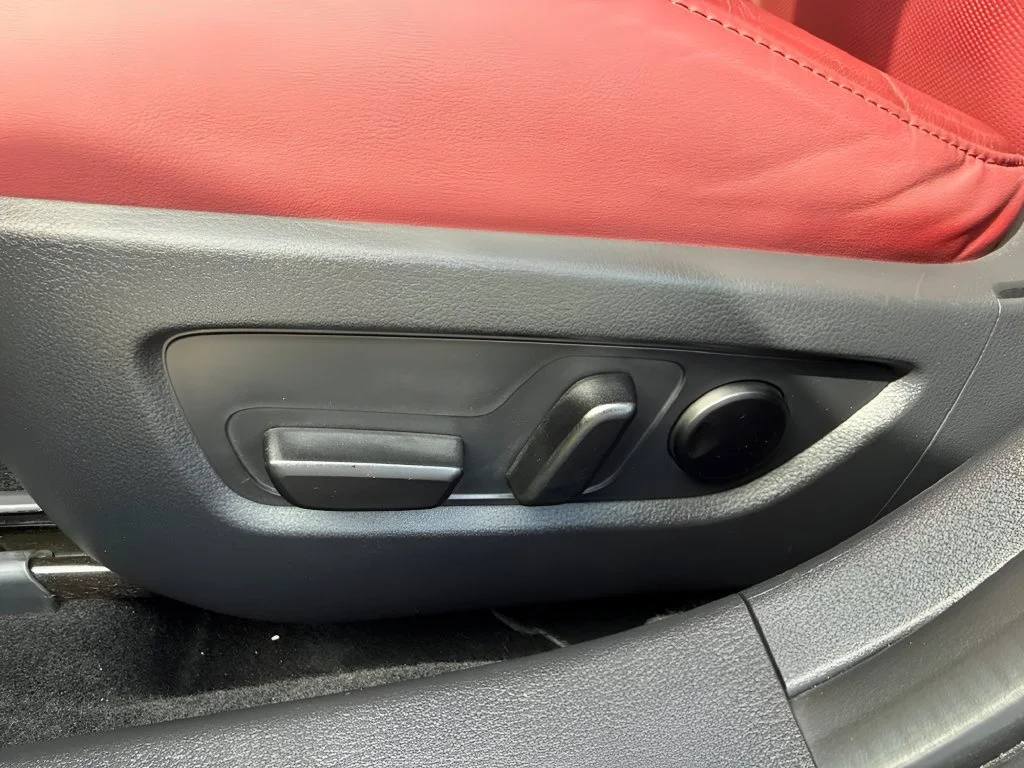 Used 2024  Mazda 2.5 S Carbon Edition image 11