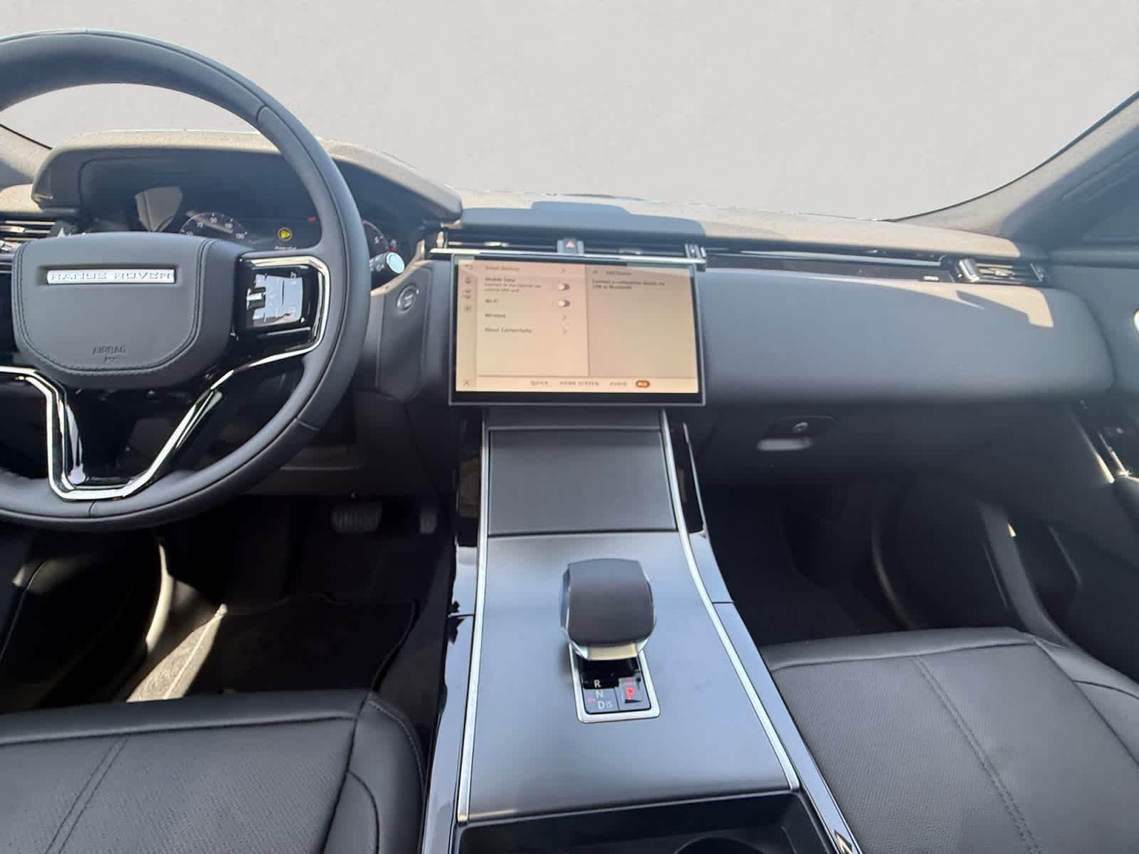 New 2026 Santorini Black Land Rover S image 11