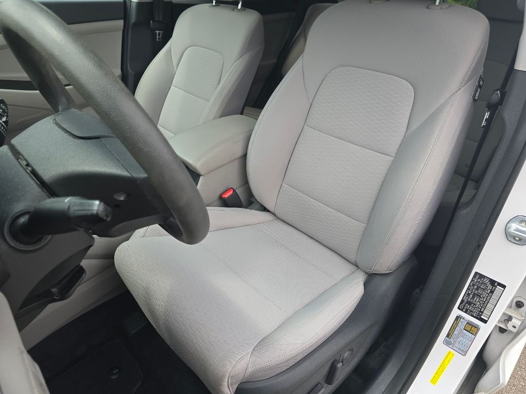 Used 2019 White Hyundai Value image 19