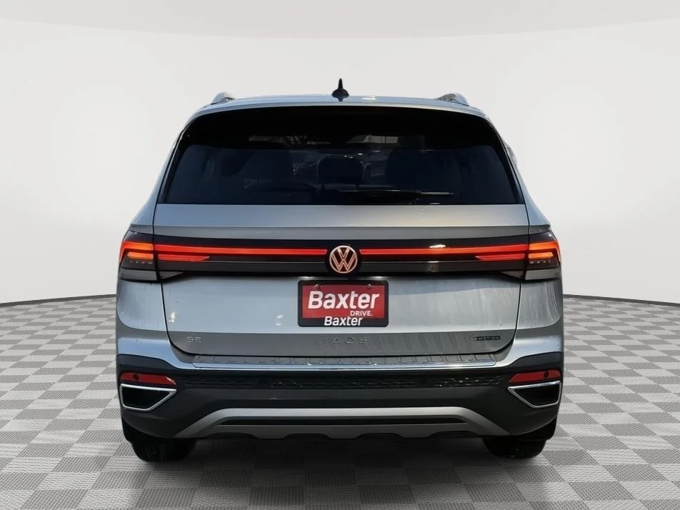 New 2026 Pyrite Silver Metallic Volkswagen SE image 4