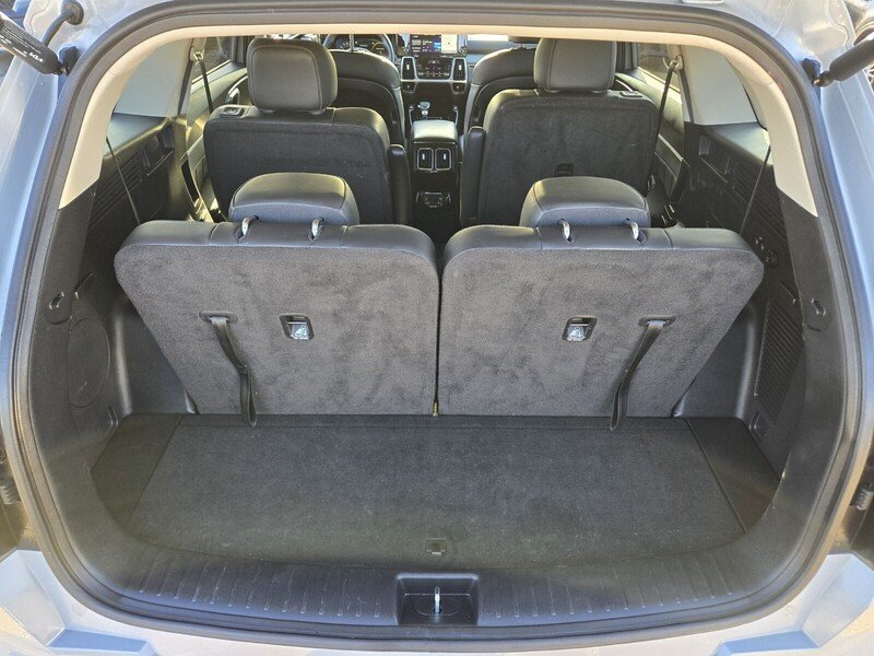 Used 2023 Gray KIA SX FWD image 12