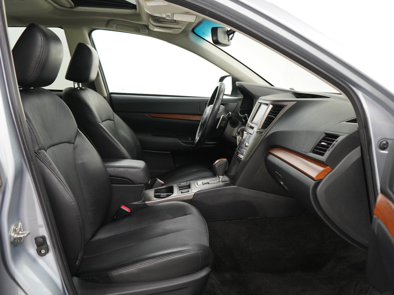 Used 2014 Ice Silver Metallic Subaru 3.6R image 11