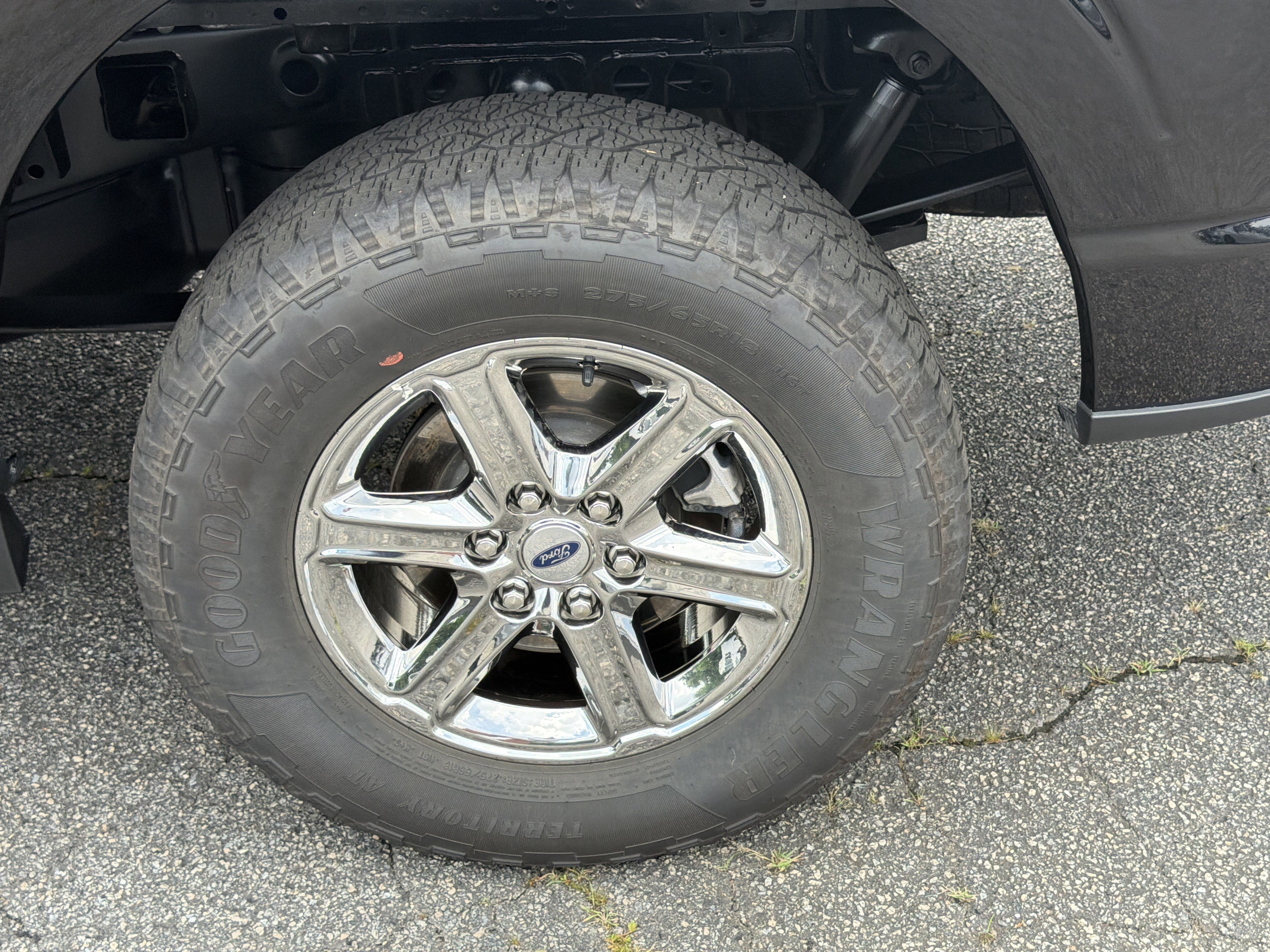 Used 2025 Black Metallic Ford XLT image 19