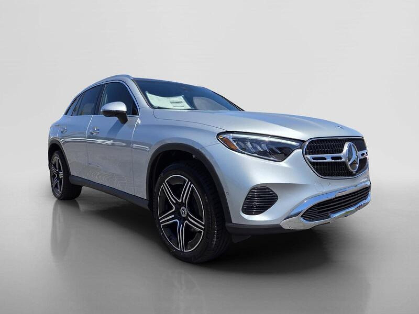 New 2026 Cirrus Silver Metallic Mercedes-Benz GLC 300 SUV image 7