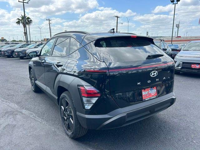 New 2026 Black Hyundai SEL Sport FWD image 5
