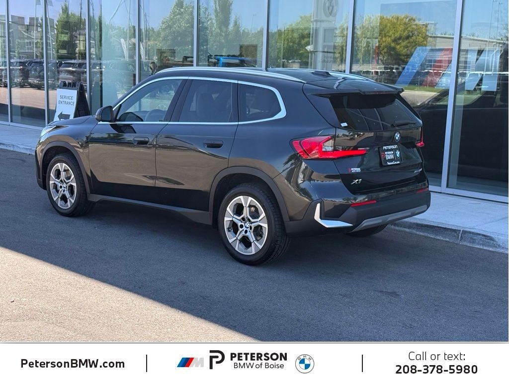 Used 2023 Black BMW xDrive28i image 3