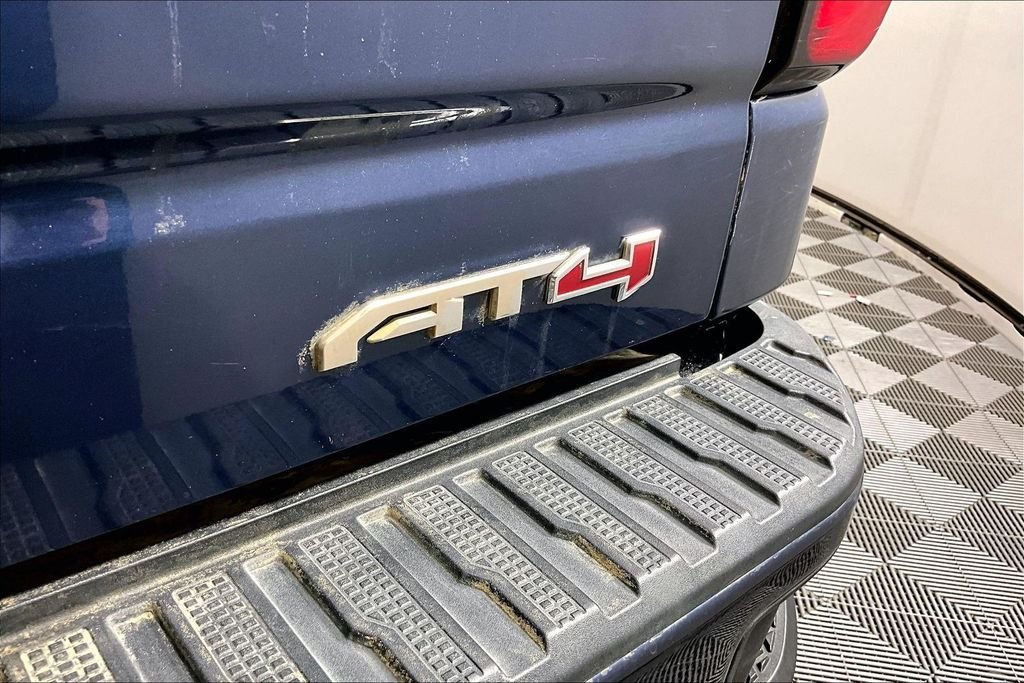 Used 2019 Blue GMC AT4 image 22