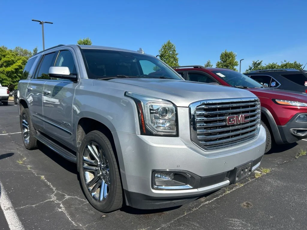 Used 2018 Silver GMC SLT image 2