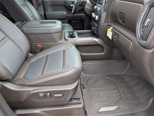 Used 2020 White GMC Denali image 33