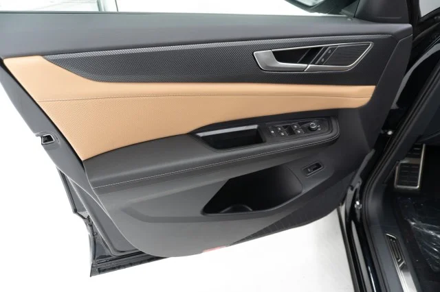 New 2026 Deep Black Pearl Volkswagen 2.0T SEL R-Line Black image 14