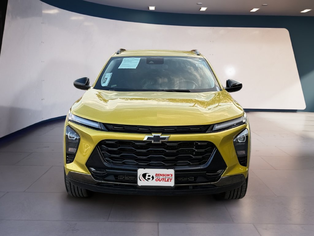 Used 2024 Yellow Chevrolet ACTIV image 8