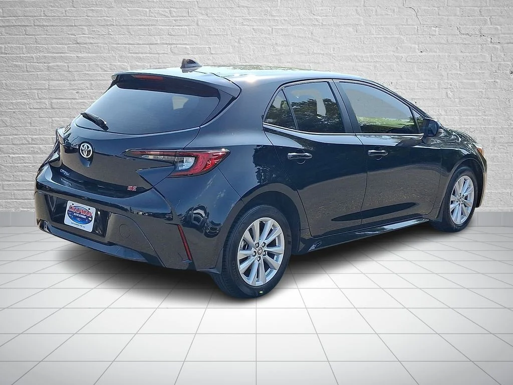 Used 2025 Midnight Black Metallic Toyota SE image 4