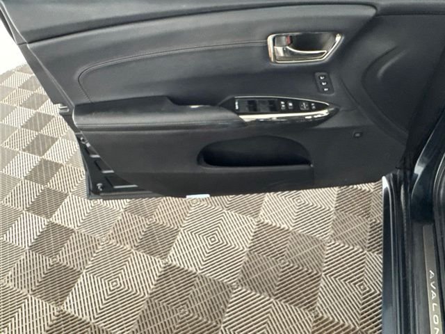 Used 2015 Gray Toyota Limited image 18