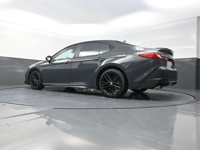 Used 2025  Toyota SE image 34
