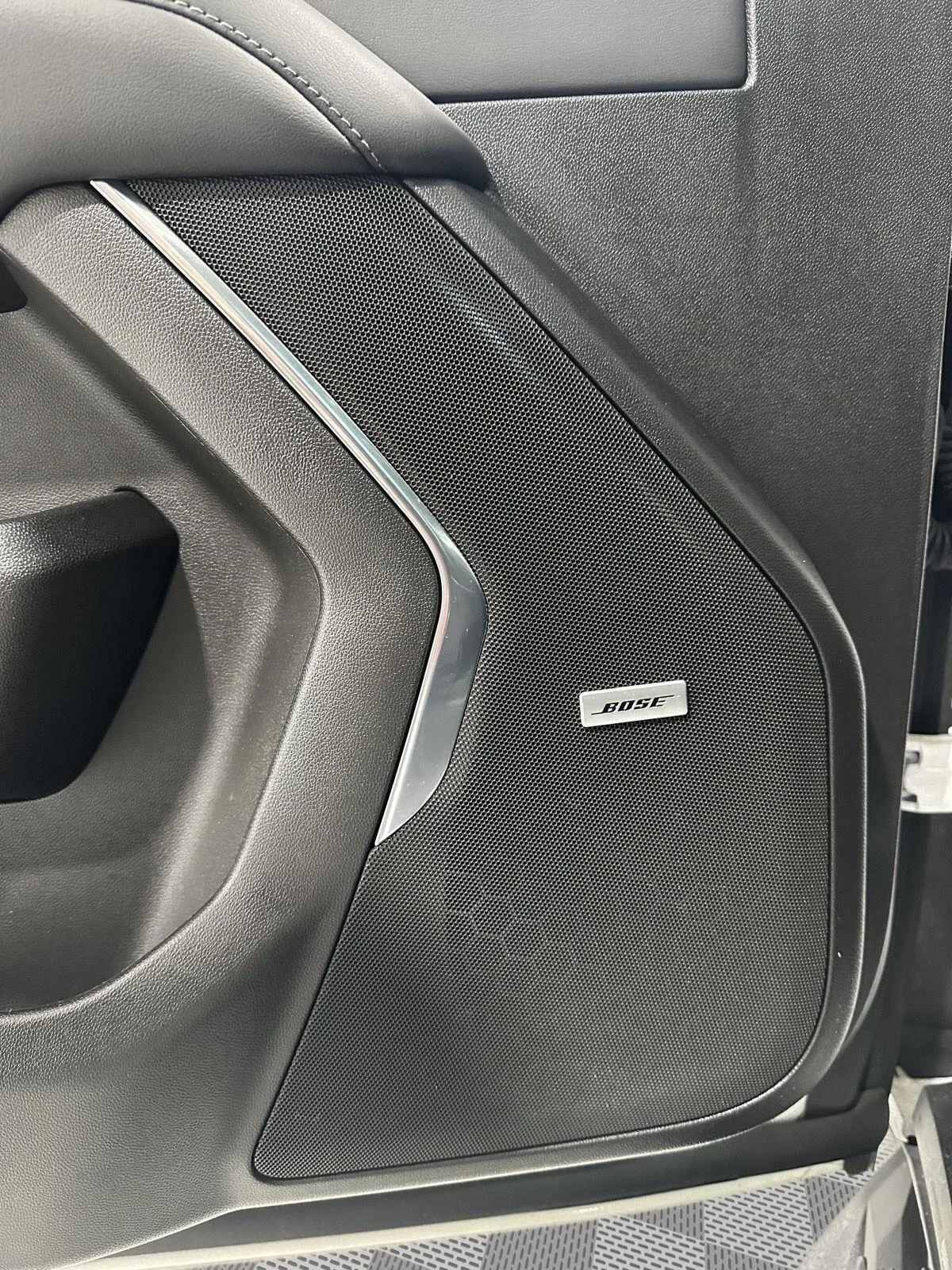 Used 2023 Summit White Chevrolet LT image 18