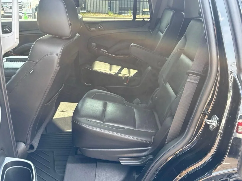 Used 2019 Black Chevrolet Premier image 23