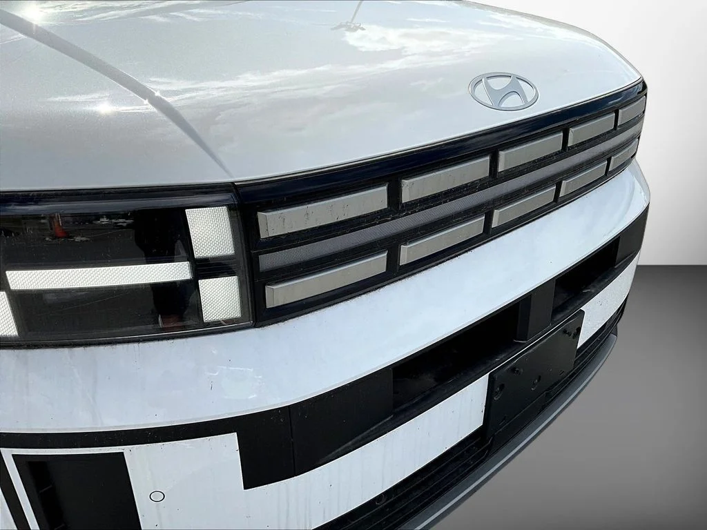 New 2026 White Hyundai SE image 35
