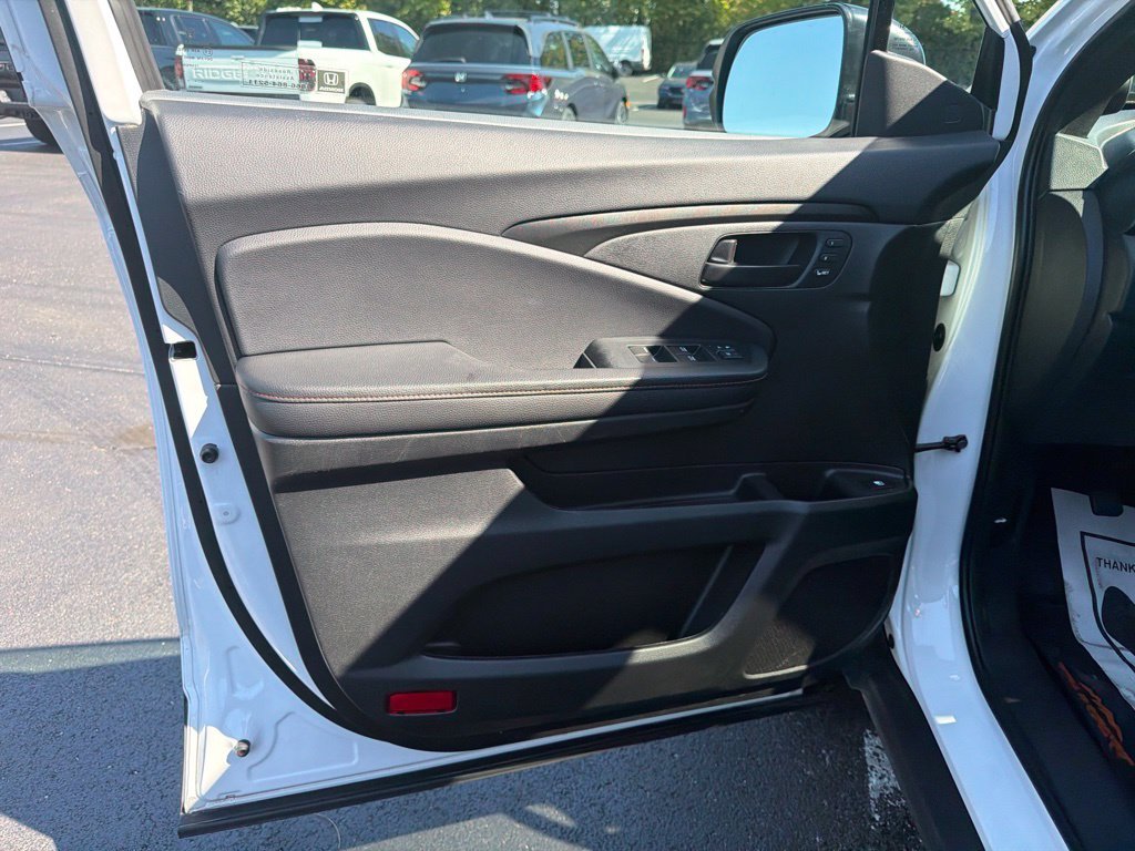 2025 Honda Ridgeline TrailSport - Photo 18