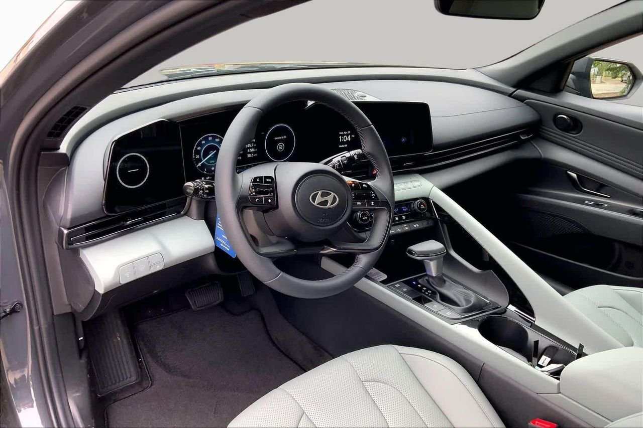 New 2026 Ecotronic Gray Hyundai Limited image 9