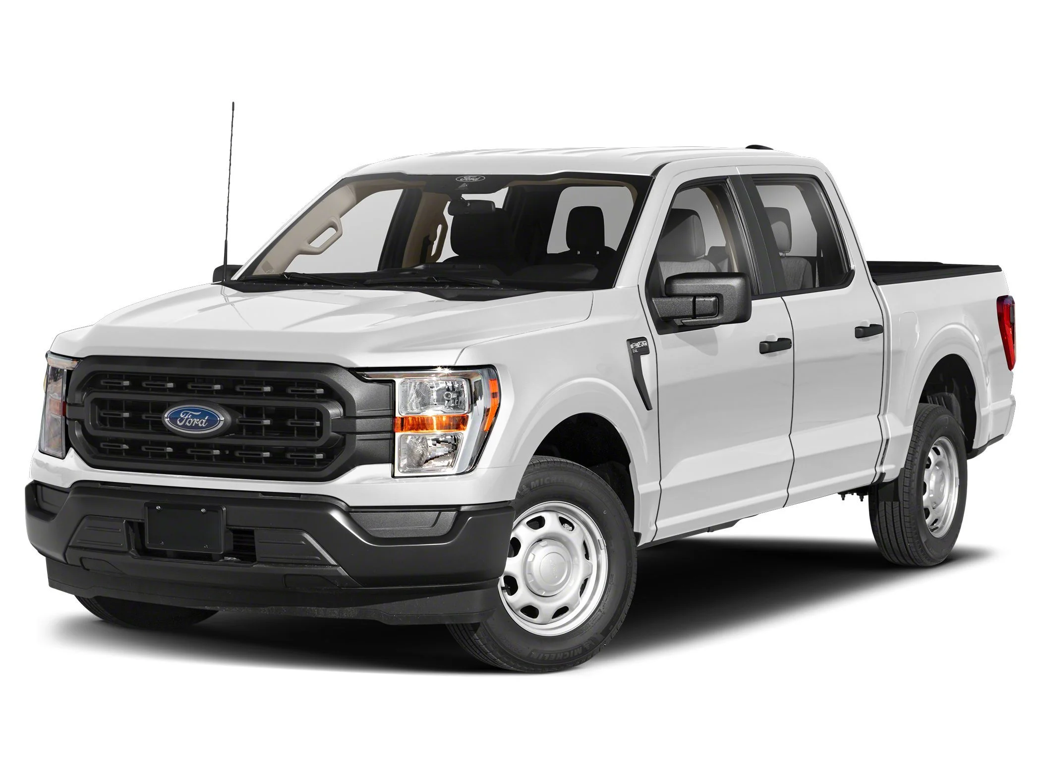 Used 2022 White Ford XLT 4x4 SuperCrew Cab 5.5 ft. box 145 in. WB image 1
