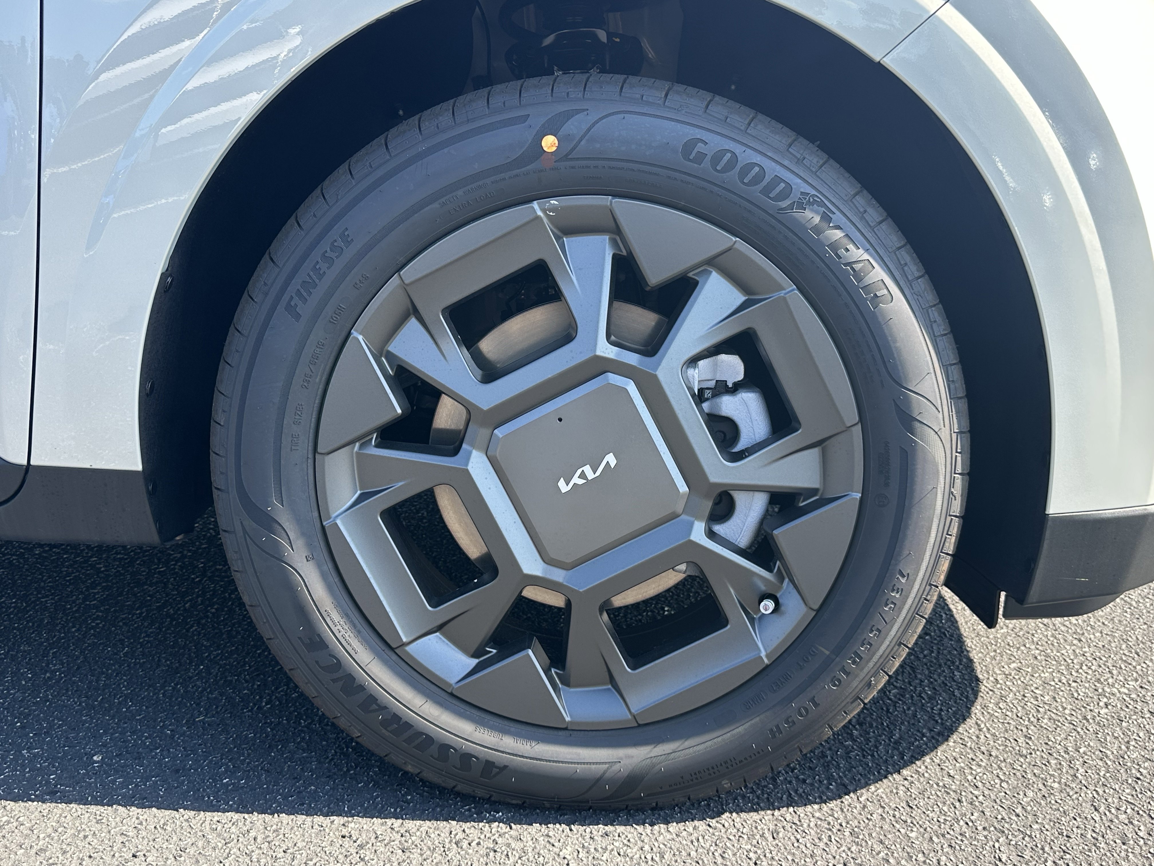 New 2026 Ivory Silver Kia EX image 13