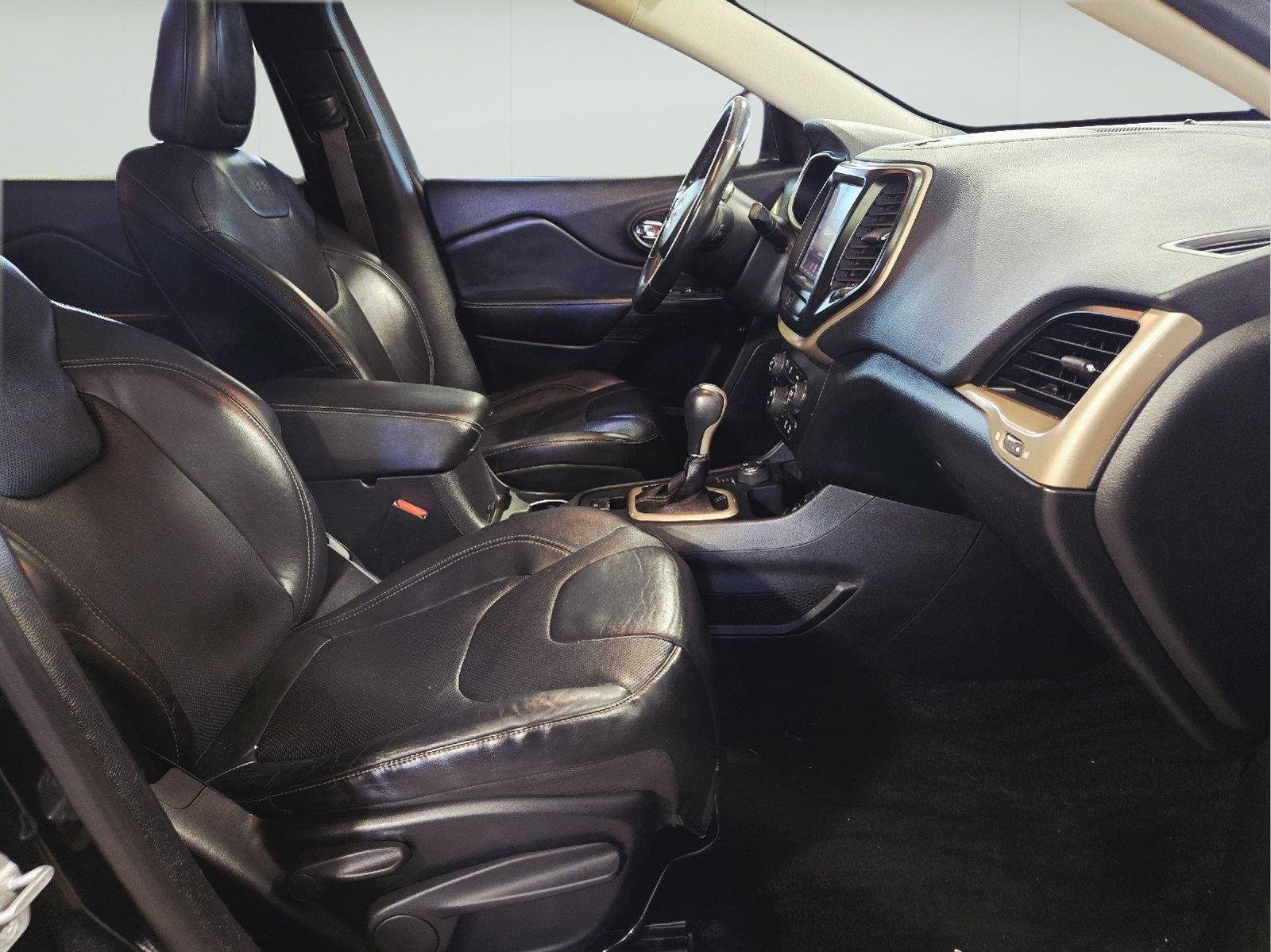 Used 2014 Brilliant Black Crystal Pearlcoat Jeep Limited image 55