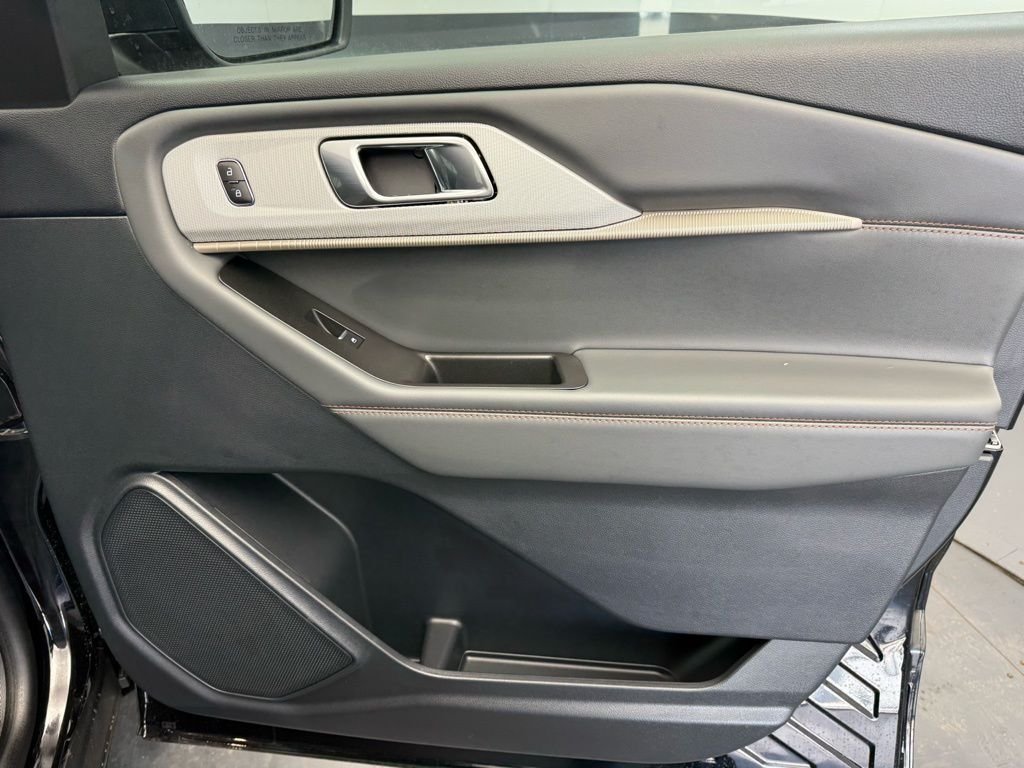New 2026 Agate Black Metallic Ford Active image 50