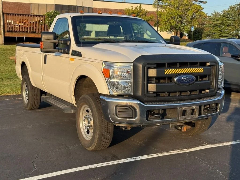 Used 2015 Oxford White Ford XL image 2