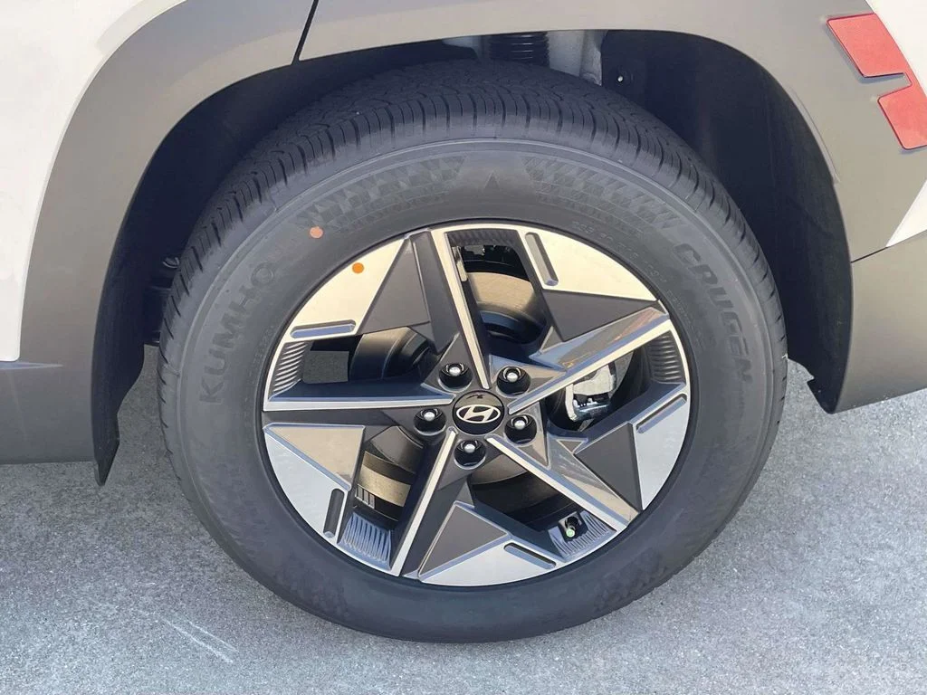 New 2026 White Hyundai SEL image 27