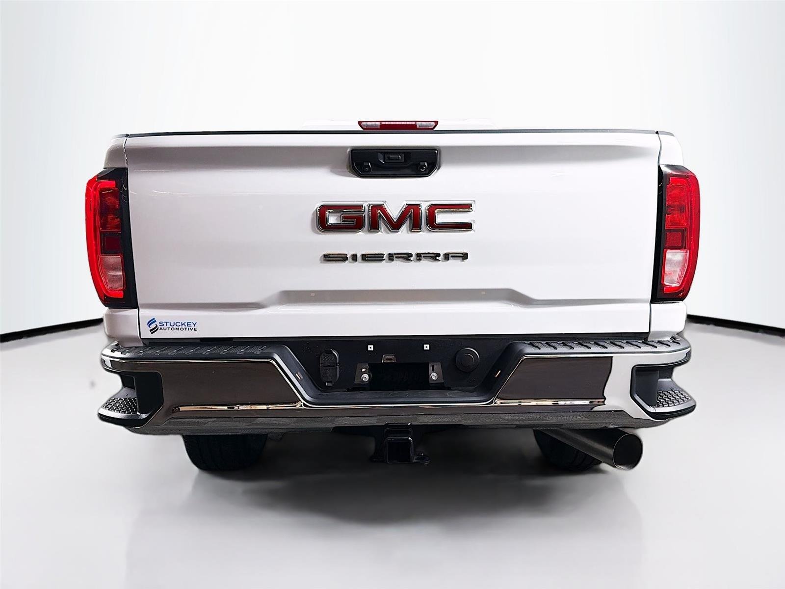 New 2026 Summit White GMC Pro image 10