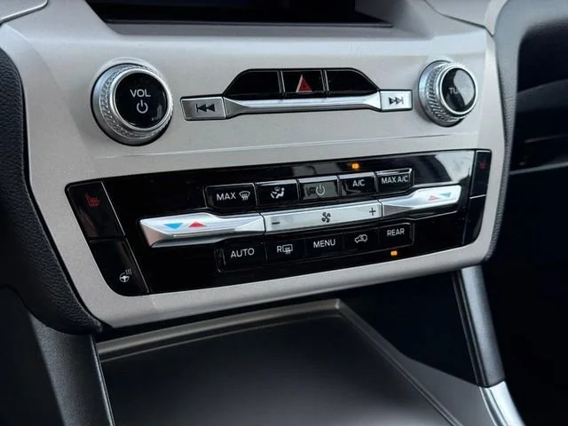 2023 Ford Explorer XLT - Photo 20