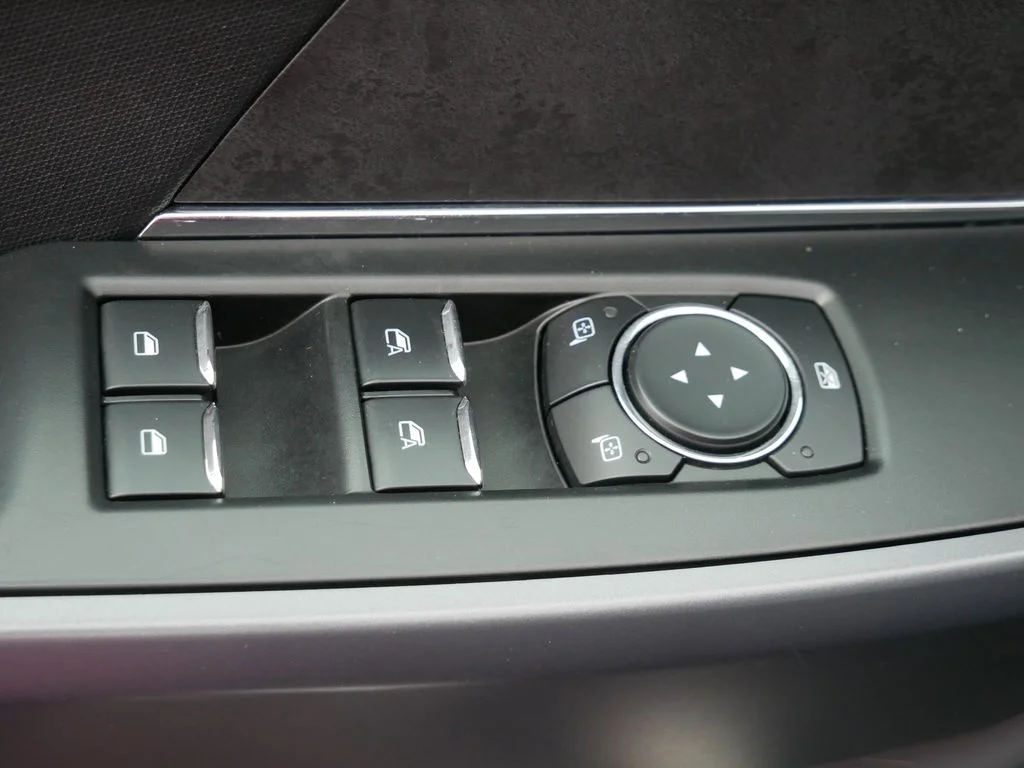Used 2025 Black Ford XLT image 16