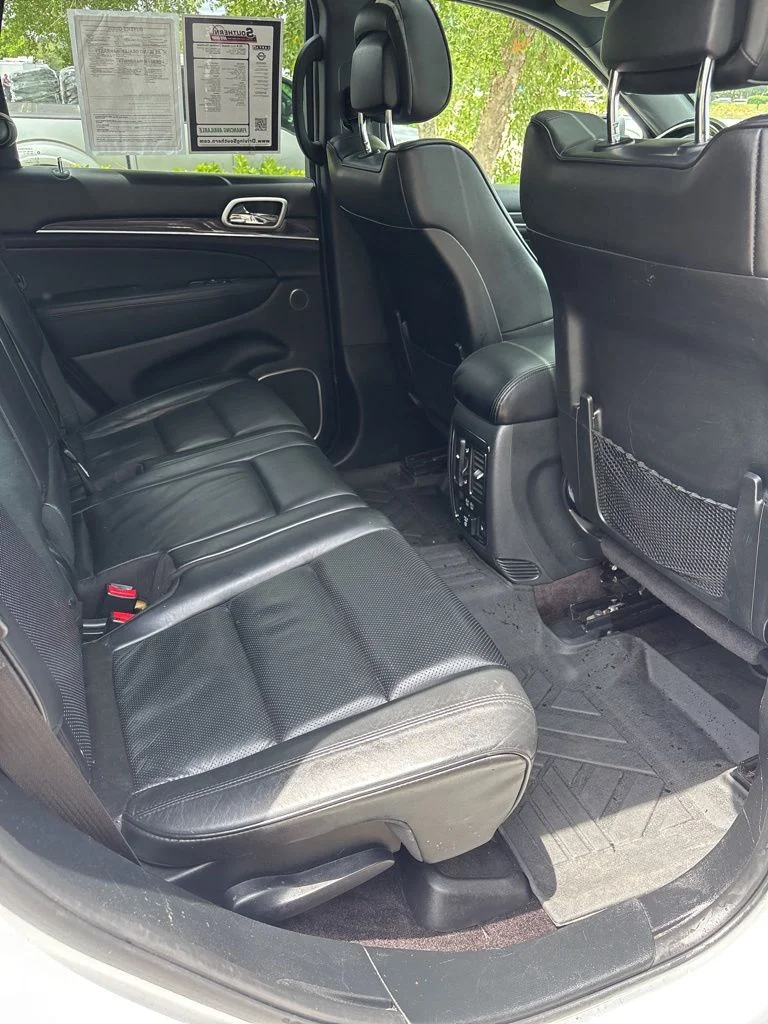 Used 2018 White Jeep Overland image 22