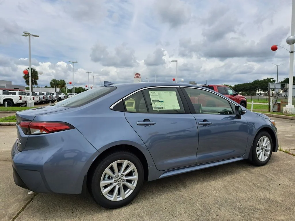 New 2026 Celestite Toyota  XLE image 5