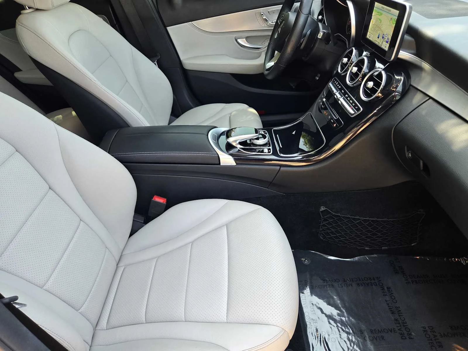 Used 2016 Polar White Mercedes-Benz C 300 image 10